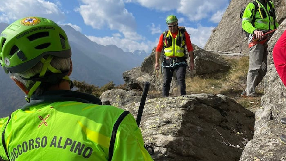 Scalatore precipita sul Mottarone: difficile salvataggio in parete